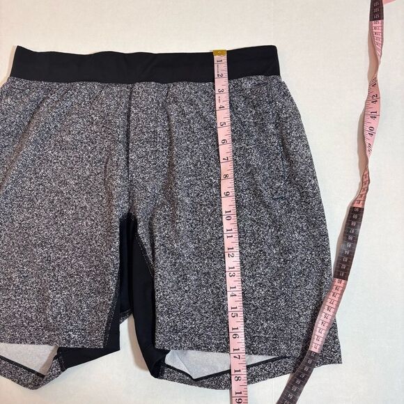 Lululemon T.H.E. Short *Linerless 7" Large M7901S Carbon Mist Alpine Graphite - Picture 15 of 15